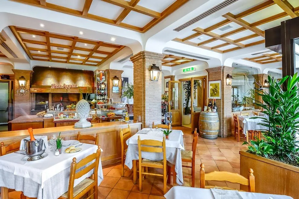 Hotel Bologna Airport 4*,  Италия