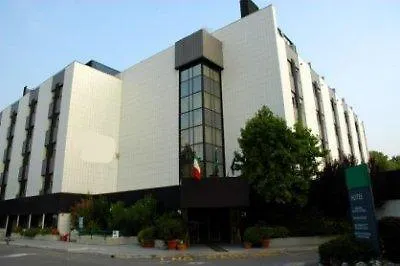Hotel Bologna Airport