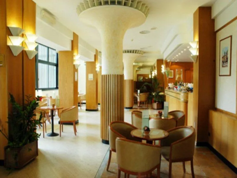 Hotel Bologna Airport Италия