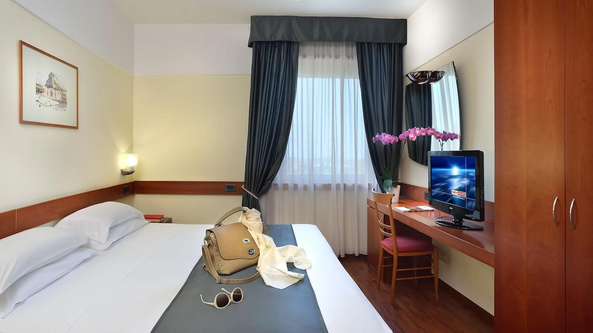 Hotel Bologna Airport 4*,  Italy